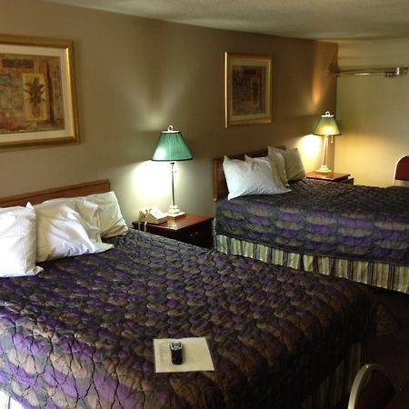 Trails West Motel South Hutchinson Extérieur photo