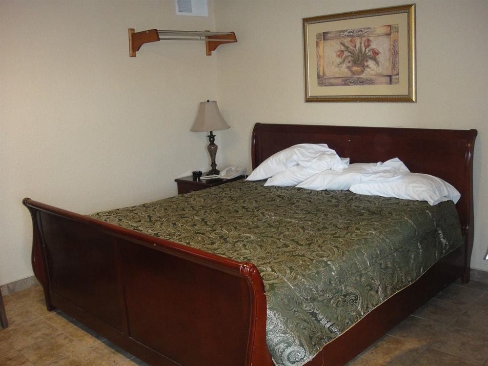 Trails West Motel South Hutchinson Extérieur photo