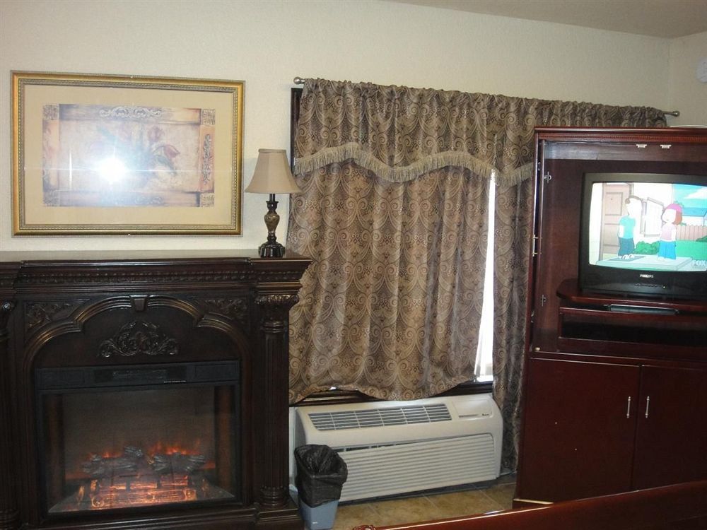 Trails West Motel South Hutchinson Extérieur photo